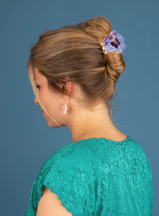 Pince à cheveux pensée mauve