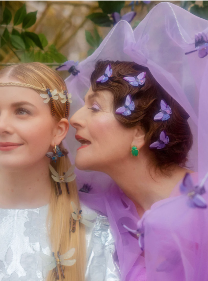 Barrette papillon mauve